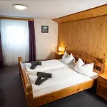 ゲストハウス Landgasthof Bayerwald